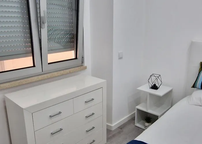 Daire Marilaura's House Nazaré