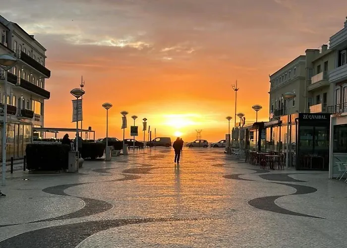 Апартаменты Marilaura's House Назаре